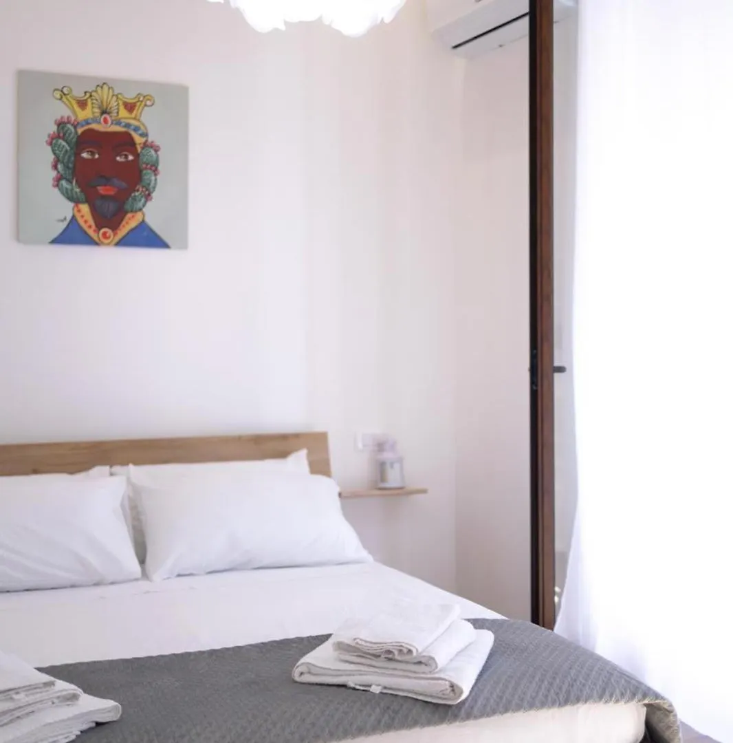 La Casa Al Mercato - Self Check-In Palermo Italy