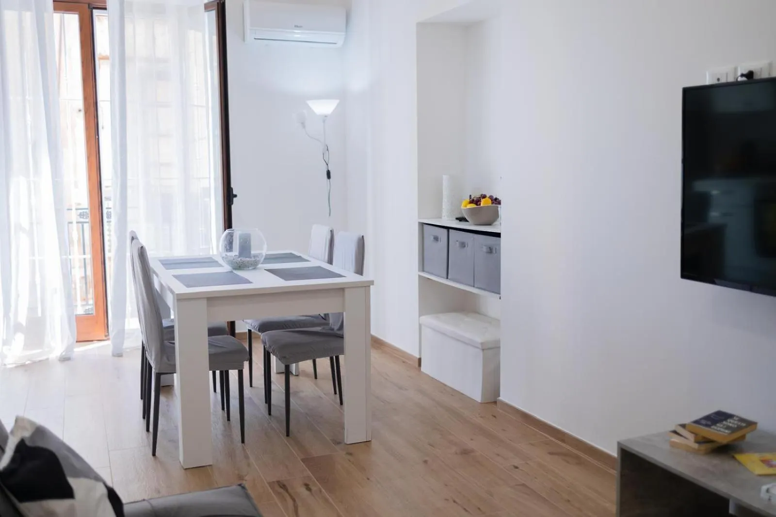 Apartment La Casa Al Mercato - Self Check-In Palermo